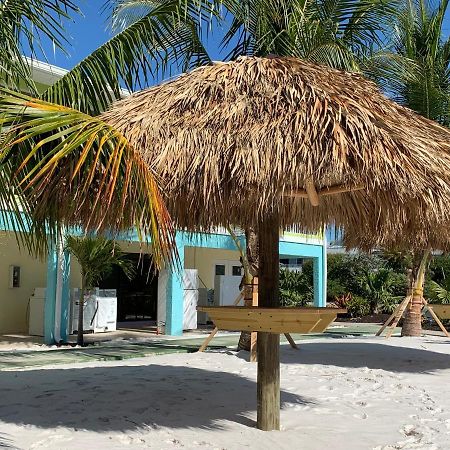Off The Charts Inn Saint James City Екстериор снимка